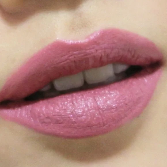 💙🌟🧚‍♀️MAGICK Kat Von D DDISCONTINUED Studded Kiss Lip NWT